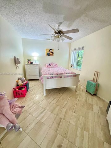 131 SW 178th Way, Pembroke Pines, FL 33029