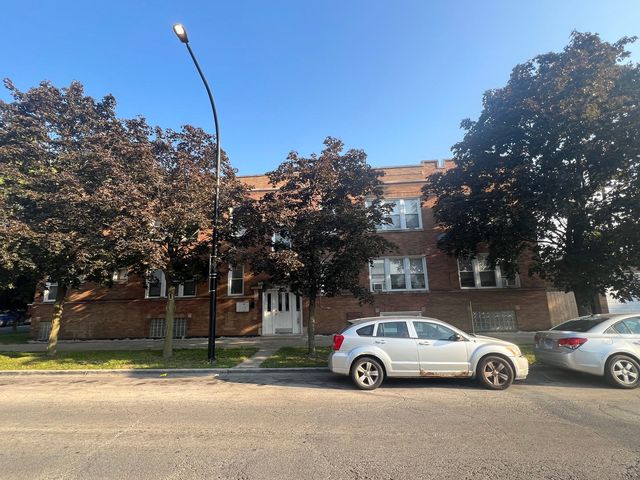 1345 S 58th Avenue, Cicero, IL 60804