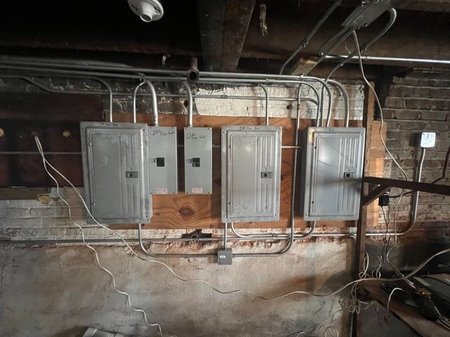 1345 S 58th Avenue, Cicero, IL 60804