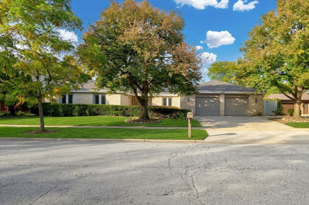 3050 Kayjay Drive, Northbrook, IL 60062 — photo 2