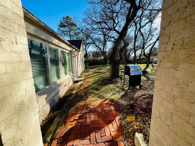 401 S Hillcrest Avenue, Eastland, TX 76448