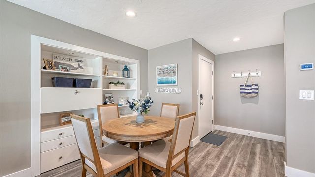 1050 W PEPPERTREE LANE 116B, Sarasota, FL 34242