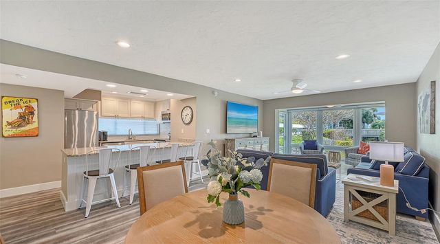 1050 W PEPPERTREE LANE 116B, Sarasota, FL 34242