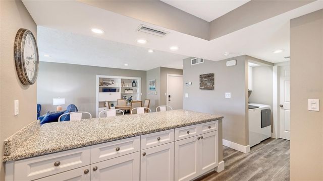 1050 W PEPPERTREE LANE 116B, Sarasota, FL 34242