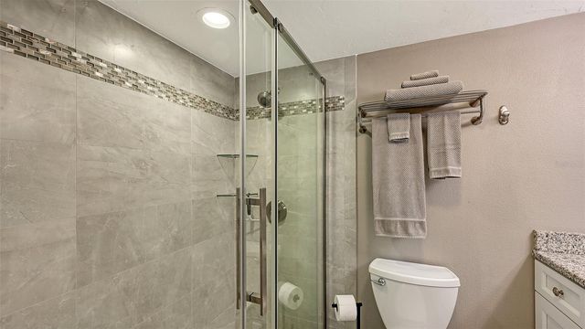 1050 W PEPPERTREE LANE 116B, Sarasota, FL 34242