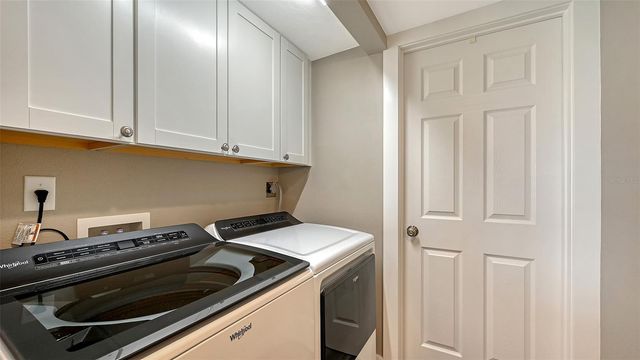 1050 W PEPPERTREE LANE 116B, Sarasota, FL 34242