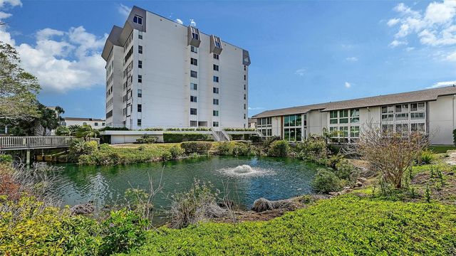 1050 W PEPPERTREE LANE 116B, Sarasota, FL 34242