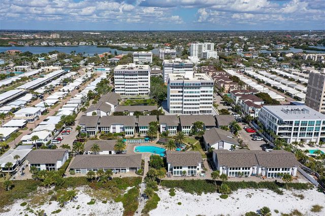 1050 W PEPPERTREE LANE 116B, Sarasota, FL 34242