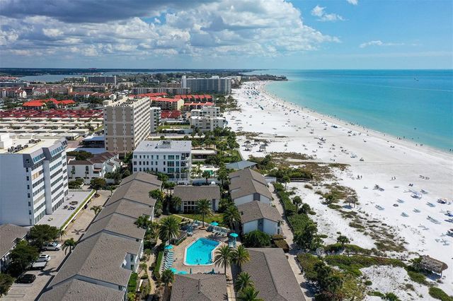 1050 W PEPPERTREE LANE 116B, Sarasota, FL 34242