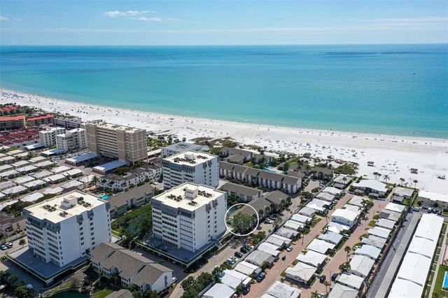 1050 W PEPPERTREE LANE 116B, Sarasota, FL 34242