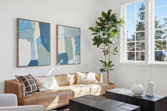 3068 NW Blodgett Way, Bend, OR 97703