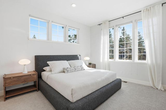 3068 NW Blodgett Way, Bend, OR 97703