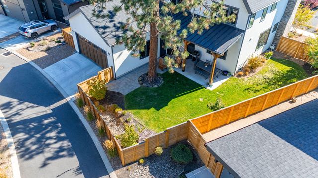 3068 NW Blodgett Way, Bend, OR 97703