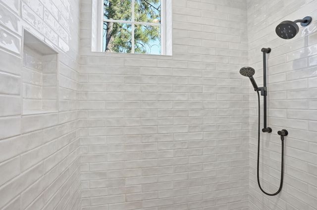 3068 NW Blodgett Way, Bend, OR 97703