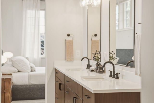 3068 NW Blodgett Way, Bend, OR 97703