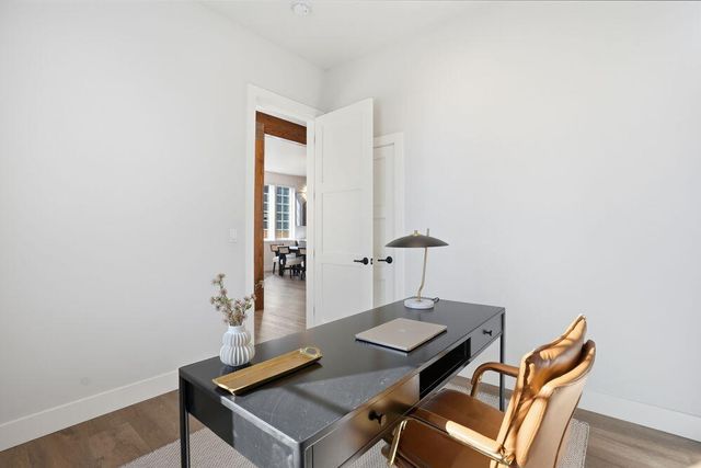 3068 NW Blodgett Way, Bend, OR 97703