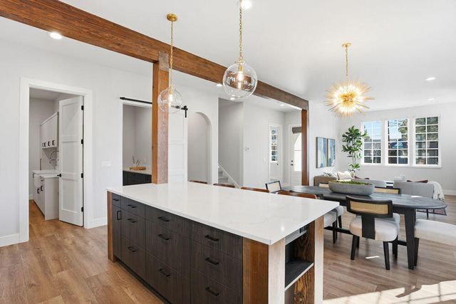 3068 NW Blodgett Way, Bend, OR 97703