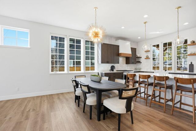 3068 NW Blodgett Way, Bend, OR 97703