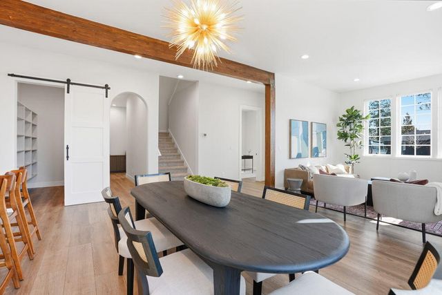 3068 NW Blodgett Way, Bend, OR 97703