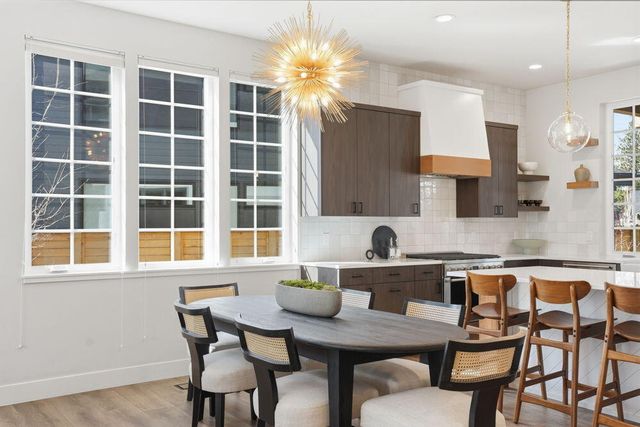 3068 NW Blodgett Way, Bend, OR 97703