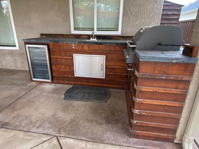 2805 Badger Flat Avenue, Tulare, CA 93274