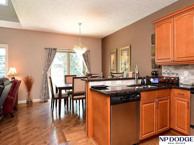 6811 N 122 Court, Omaha, NE 68142