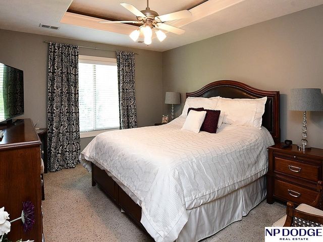 6811 N 122 Court, Omaha, NE 68142