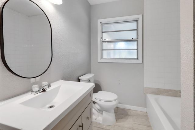 1008 Largo Street, Baytown, TX 77520