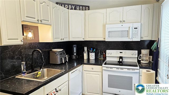 438 Bridge Street, Catasauqua Boro, PA 18032
