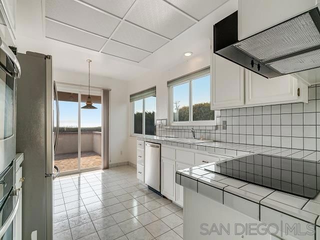 1619 Calle De Primra, La Jolla, CA 92037