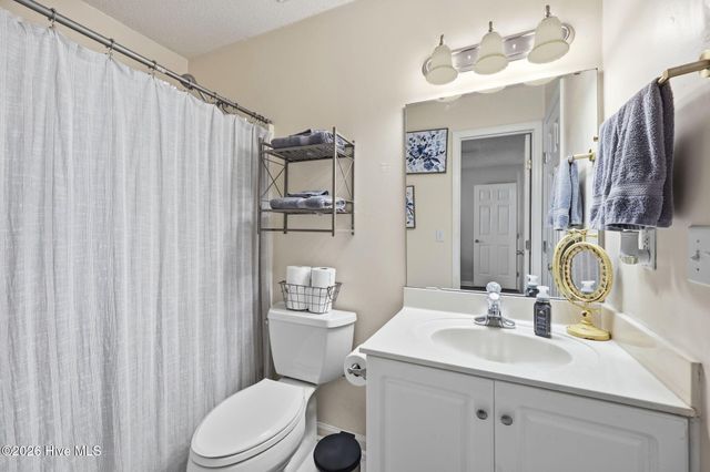 120 Breezewood Drive C, Greenville, NC 27858