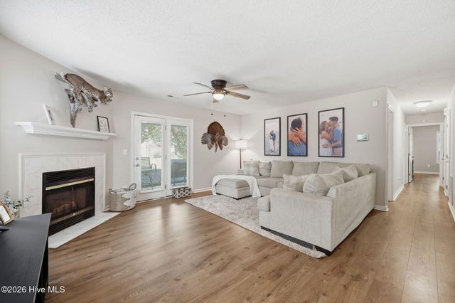 120 Breezewood Drive C, Greenville, NC 27858