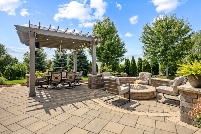 22232 Elise Boulevard, Frankfort, IL 60423