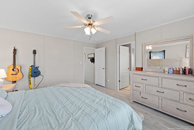 16486 FM 775, Floresville, TX 78114