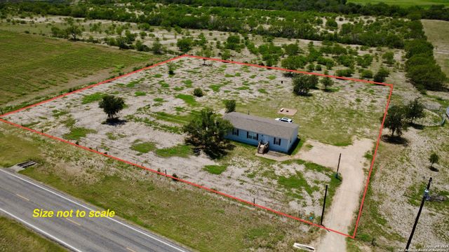 16486 FM 775, Floresville, TX 78114