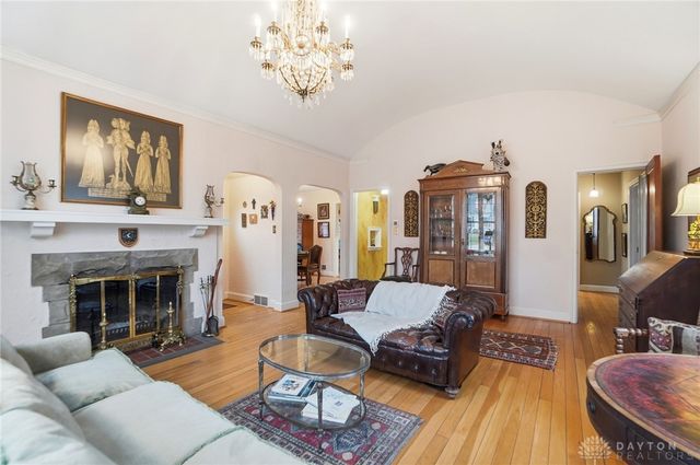 645 Orlando Terrace, Oakwood, OH 45409