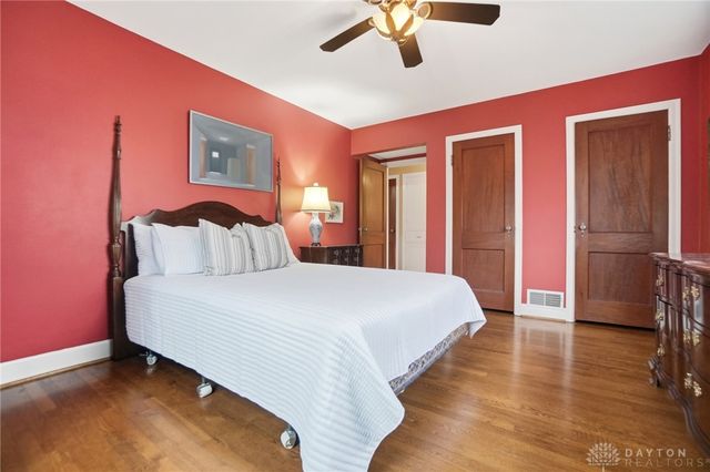 645 Orlando Terrace, Oakwood, OH 45409