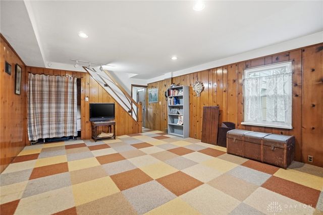 645 Orlando Terrace, Oakwood, OH 45409