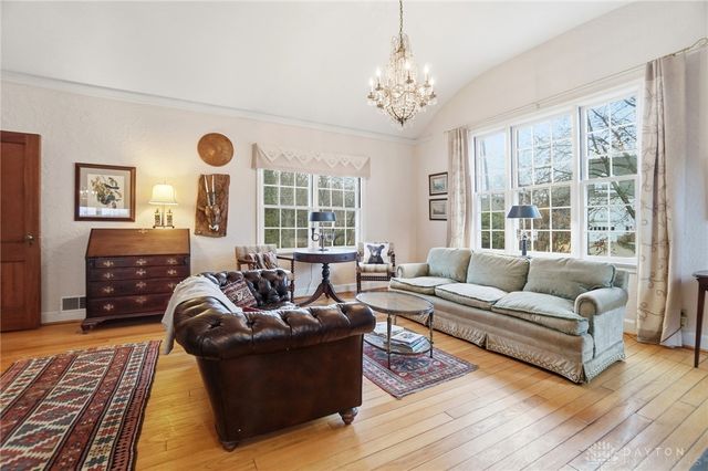 645 Orlando Terrace, Oakwood, OH 45409