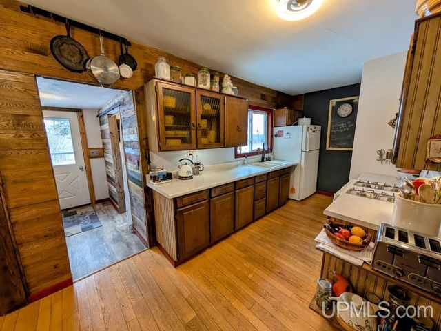 1237 Stromberg Road, Iron River, MI 49935