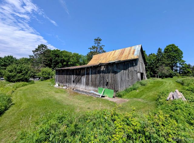 1237 Stromberg Road, Iron River, MI 49935