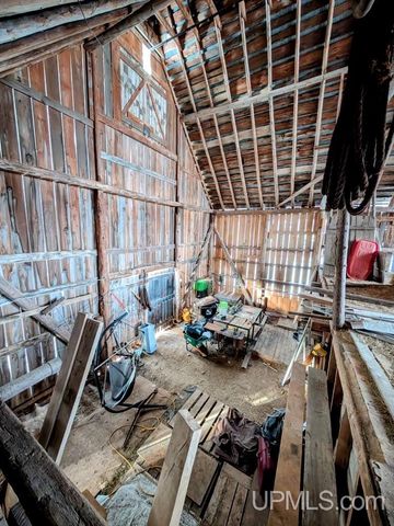 1237 Stromberg Road, Iron River, MI 49935