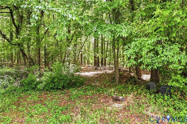 1948 Vesonder Rd, Petersburg, VA 23805