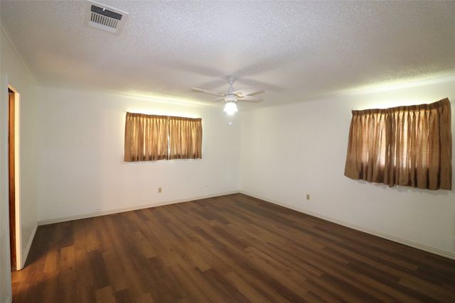 3420 Willowcrest Drive, North Richland Hills, TX 76117