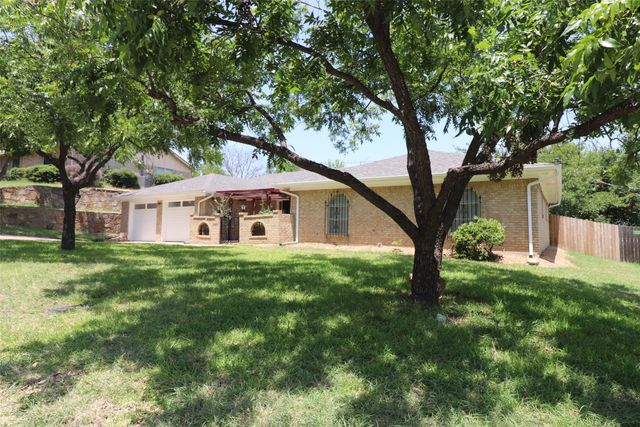 3420 Willowcrest Drive, North Richland Hills, TX 76117