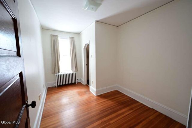 11 Brayton Street, Colonie, NY 12205