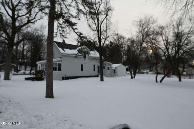 11 Brayton Street, Colonie, NY 12205