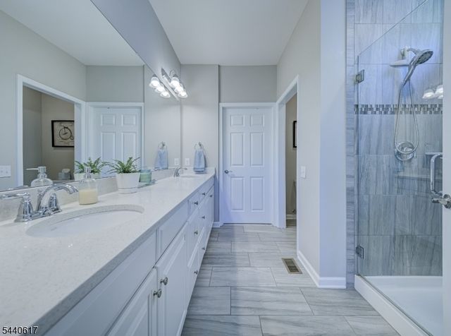 50 Sullivan Road, Raritan Twp., NJ 08822