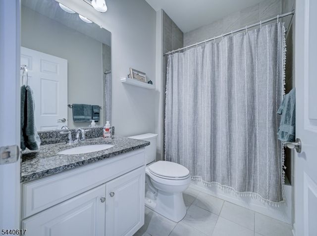 50 Sullivan Road, Raritan Twp., NJ 08822