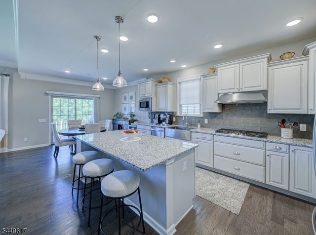 50 Sullivan Road, Raritan Twp., NJ 08822